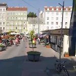 Center Apt In Best Area Near Park & Danube 20\'To Airport