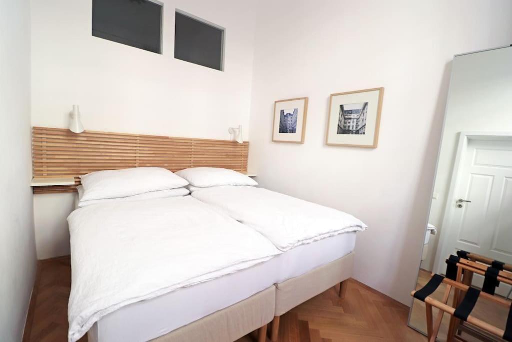 Center Apt In Best Area Near Park & Danube 20'to Airport Appartement *